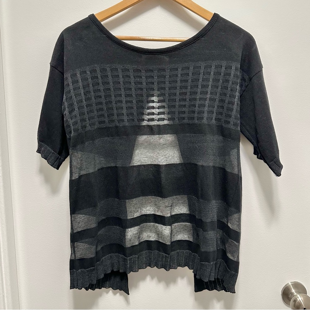 Christina Gavioli collection sheer striped open back short sleeve top